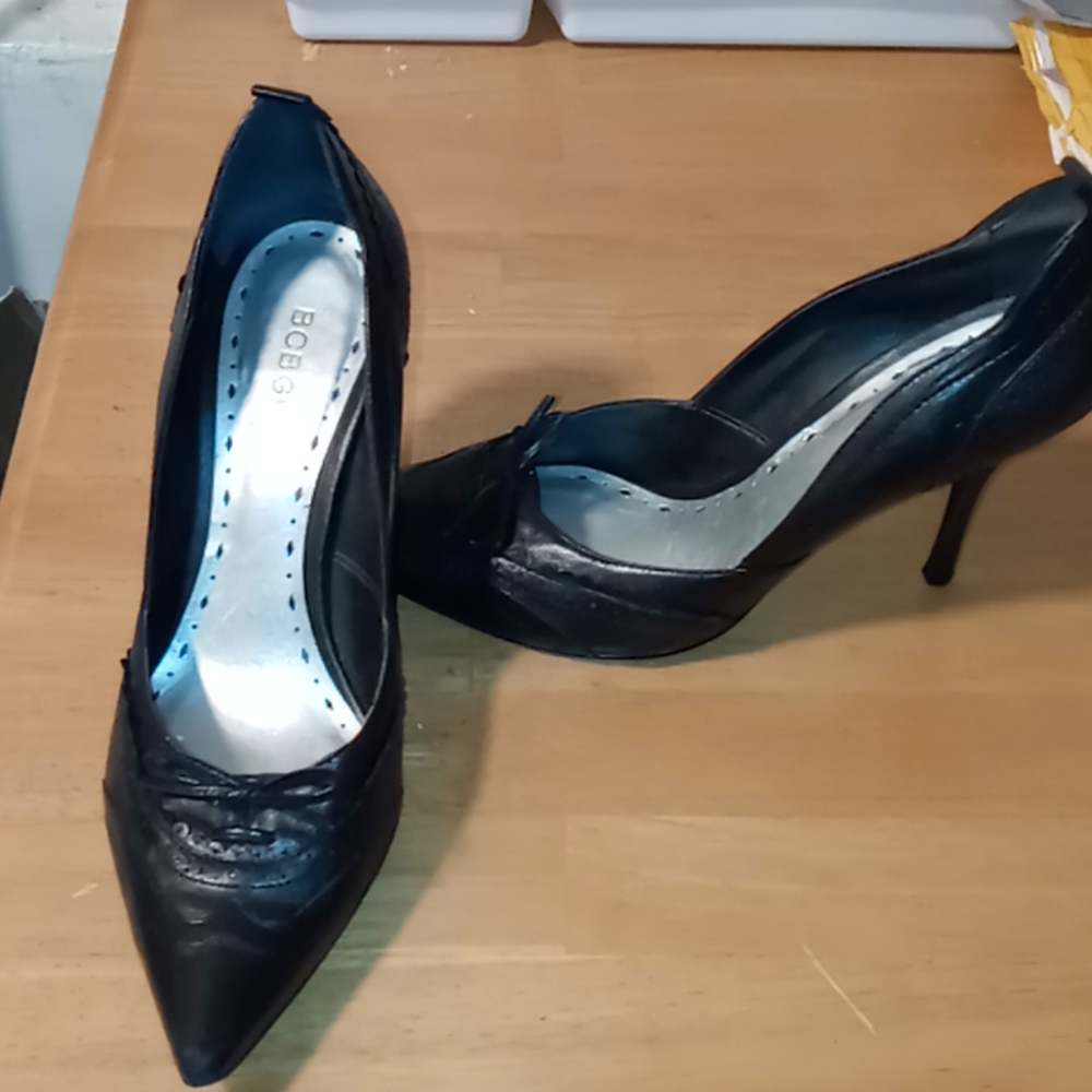 BCBG Primitive pointy heel